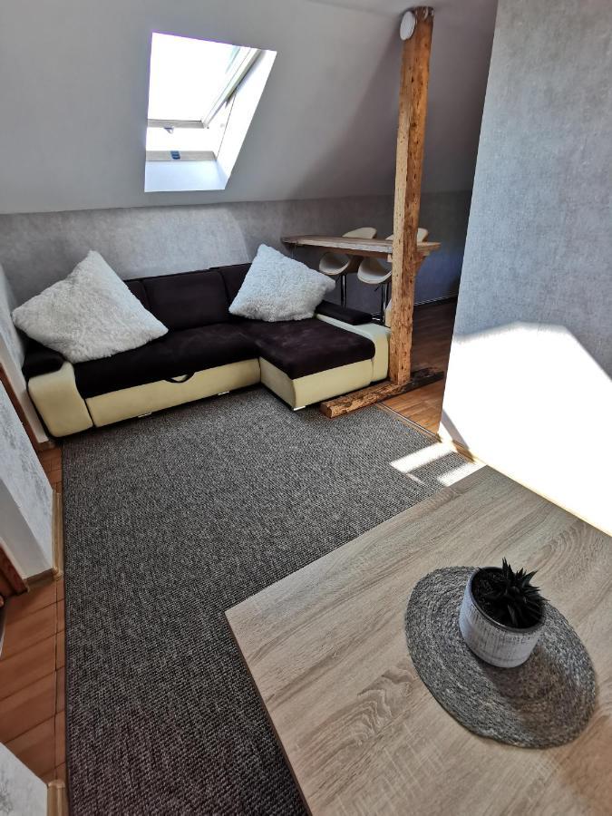 Silent Loft For Getaway Apartment Liepāja Exterior foto
